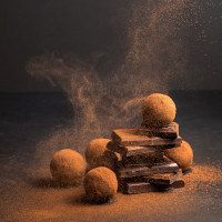 Frische Trüffel, Pralinen und Bean to Bar Schokoladen