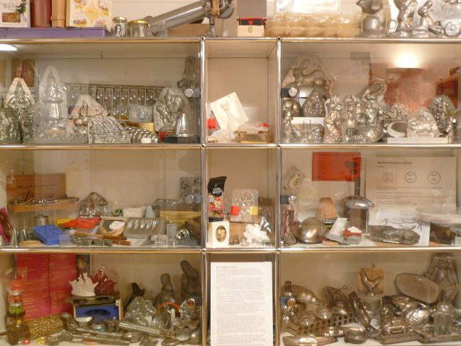 Vitrine im DulciCullus Museum, Rheinfelden Vitrine im DulciCullus Museum, Rheinfelden
