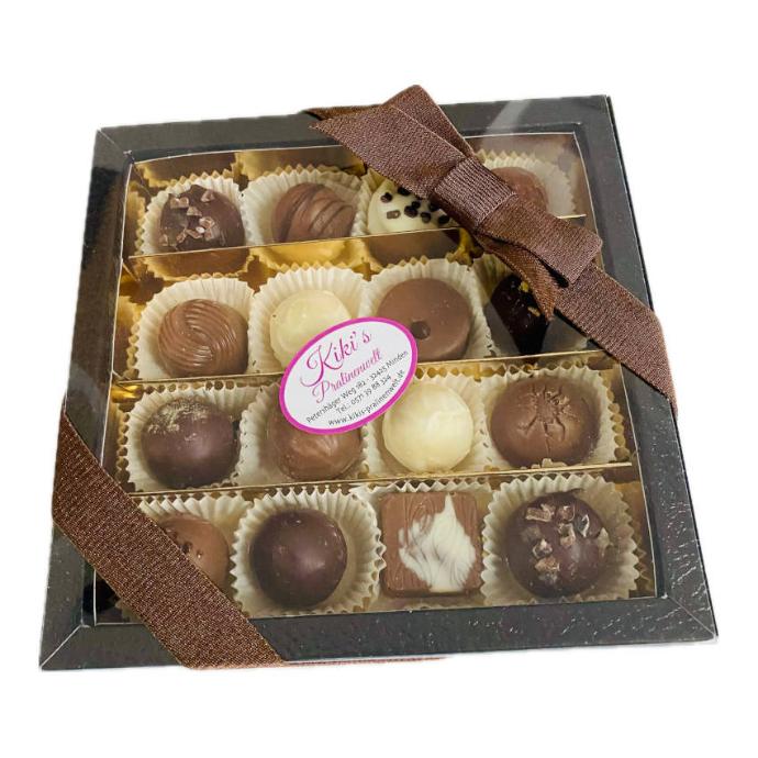 16 edle Trüffel und Pralinen in Geschenkpackung Schwarz/Klarsicht