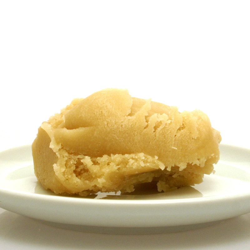 Valrhona Marzipanrohmasse mit Mandeln aus der Provence 50%